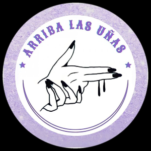 Arriba las uñas