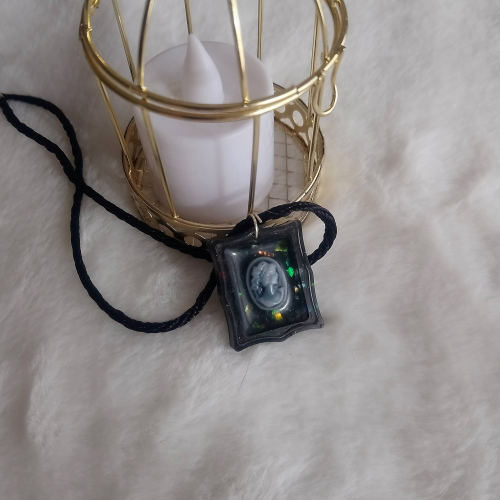 Collares frame
