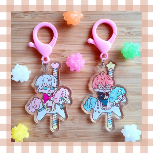 Llavero acrilico Mystic Carrousel