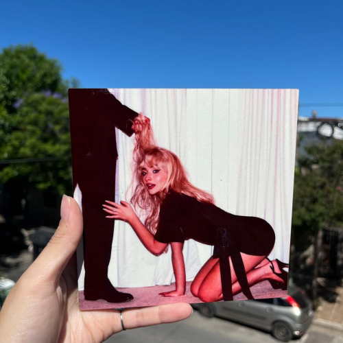 Sabrina Carpenter - Mans Best Friend