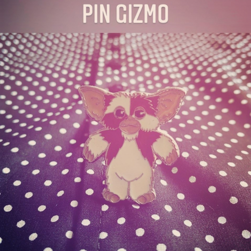 Pins modelos varios